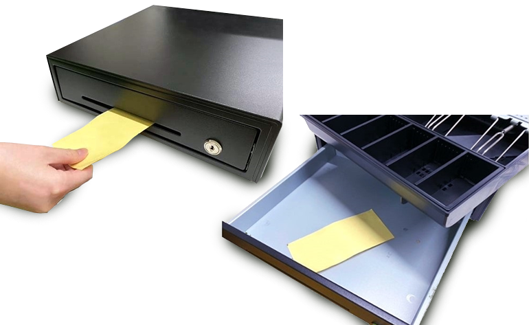 図：閉じたまま金券を収納できるスロット付き